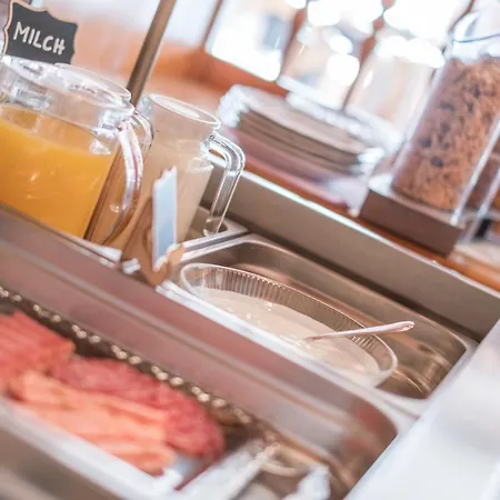 Miramonte Pensionat 3*